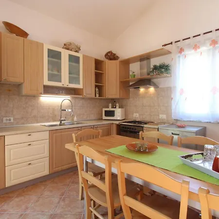 Family Friendly House With A Swimming Pool Liznjan, Medulin - 20798 Holiday home Liznjan