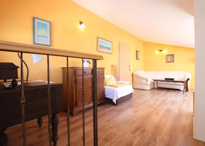 Сasa de vacaciones Family Friendly House With A Swimming Pool Liznjan, Medulin - 20798 Ližnjan