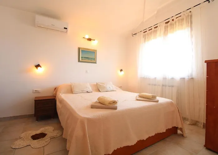 Family Friendly House With A Swimming Pool Liznjan, Medulin - 20798 * Ližnjan